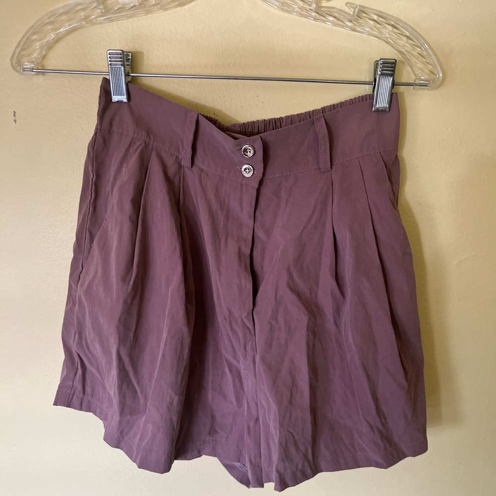Make Over Women's Mauve Shorts Size 0